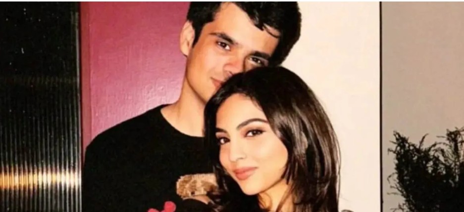 Priyanka Gandhi के बेटे रेहान वाड्रा ने की सगाई, गर्लफ्रेंड अवीवा बेग को पहनाई अंगूठी 7 Screenshot 20251230 123955.Chrome28129