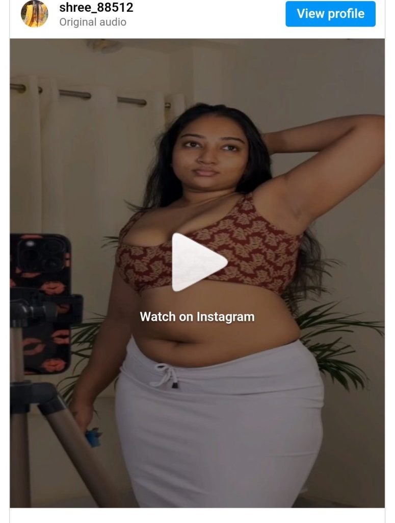 Desi viral Video: बंद कमरे में देसी भाभी ने किया ऐसा काम, अब कैमरे में कैद हुआ वीडियो 3 screenshot 20251229 2352327389667713774917247