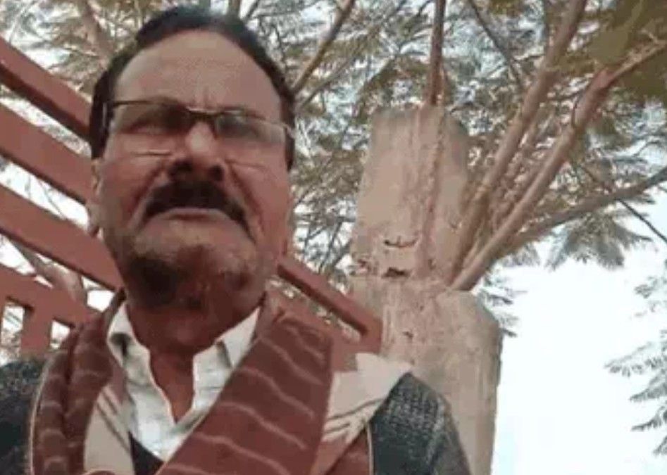 MP : आदिवासी हॉस्टल अधीक्षक से बोले कलेक्टर- दो जूते मारूंगा...शीतलहर में बच्चों को छुट्टी देने पर भड़के, अधीक्षक ने सीएम के नाम लिखी चिट्ठी 2 screenshot 20260107 1923408983027195327898104