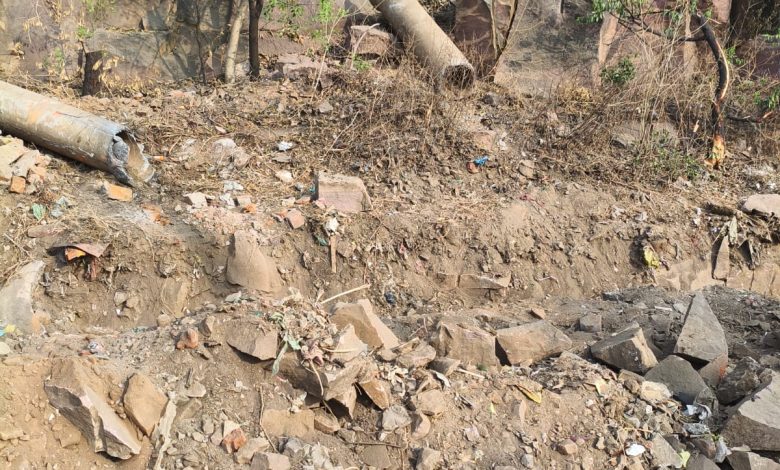 Bhopal : 10 लाख की पाइप लाइन तोड़ कर 15 लाख की लाइन बिछा रहे, घरों में आ रहा गन्दा पानी, 1 IMG 20260215 WA0026