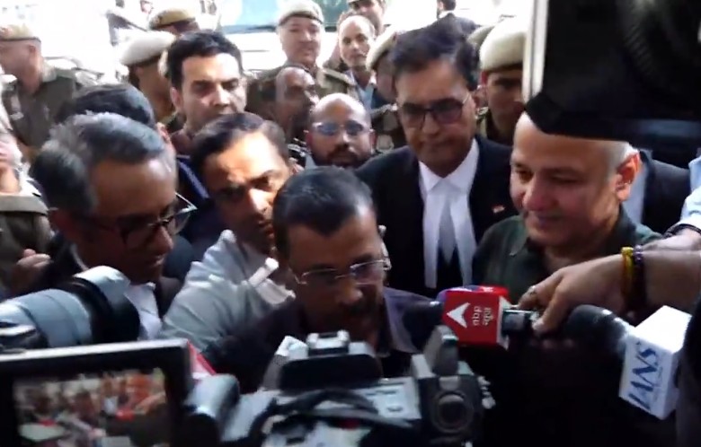 CBI Case : दिल्ली शराब नीति मामल में केजरीवाल और सिसोदिया बरी, कोर्ट बोला- चार्जशीट में खामियां 7 Screenshot 20260227 134236.Chrome28129