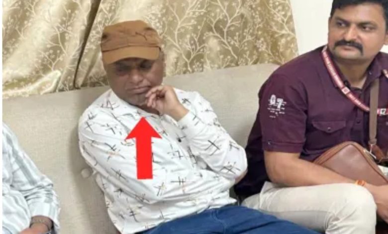 MP :लोकायुक्त की कार्रवाई, रिश्वत लेते पकड़ाया बाबू 1 Screenshot 20260228 204925.Chrome28129