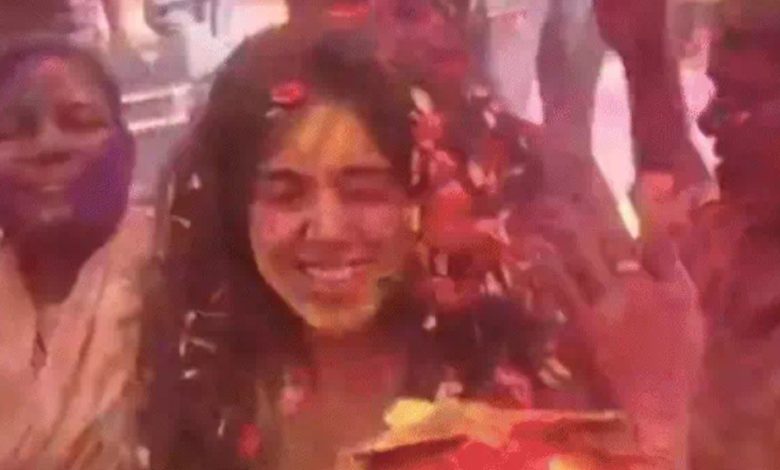 MP : अपनी तो जैसे तैसे कट जाएगी पर... कलेक्टर मिशा सिंह ने जमकर किया डांस 1 Screenshot 20260308 105948.DainikBhaskar28129