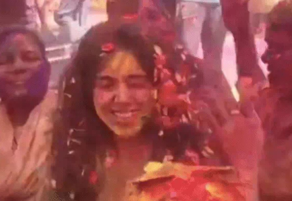 MP : अपनी तो जैसे तैसे कट जाएगी पर... कलेक्टर मिशा सिंह ने जमकर किया डांस 7 Screenshot 20260308 105948.DainikBhaskar28129