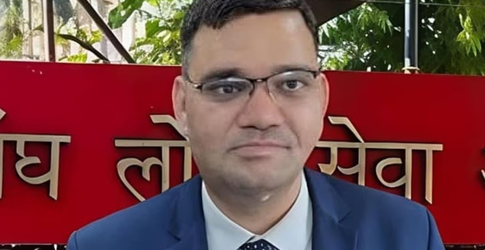 UP: IAS रिंकू सिंह राही ने अपने पद से दिया इस्तीफा, यूपी सरकार पर लगाया गंभीर आरोप- न कोई पोस्टिंग दी जा रही और न ही कार्य 6 Screenshot 20260331 194710.Chrome28129