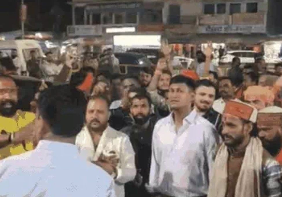 Bhopal : पाटीदार समाज का प्रदर्शन, धर्मांतरण की चेतावनी दी, साध्वी रंजना विवाद में जिहादी-अराजक कहने पर भड़के, कहा- आरोपियों पर FIR हो 2 screenshot 20260304 0104035919915977924808647