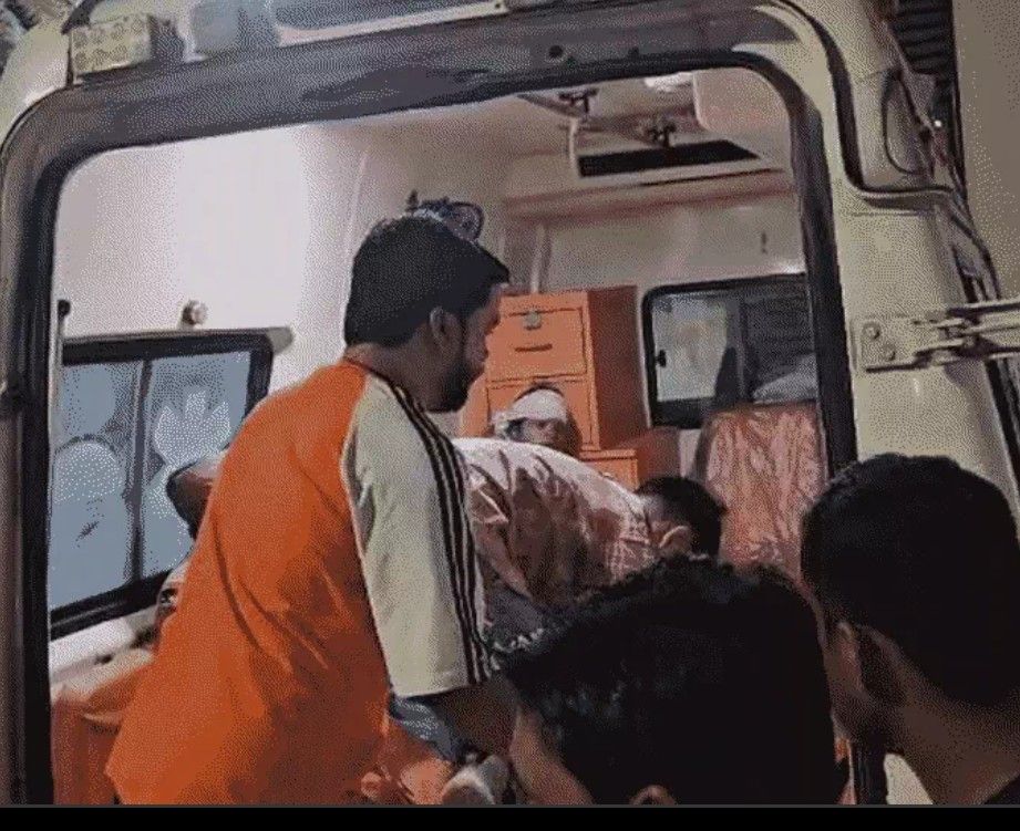 MP छिंदवाड़ा हादसे में 10 मौतें, 30 से ज्यादा घायल, महिला और बच्चे का हाथ कटकर अलग, CM के कार्यक्रम से लौट रही बस पलटी 2 screenshot 20260326 2320044158599987038603555