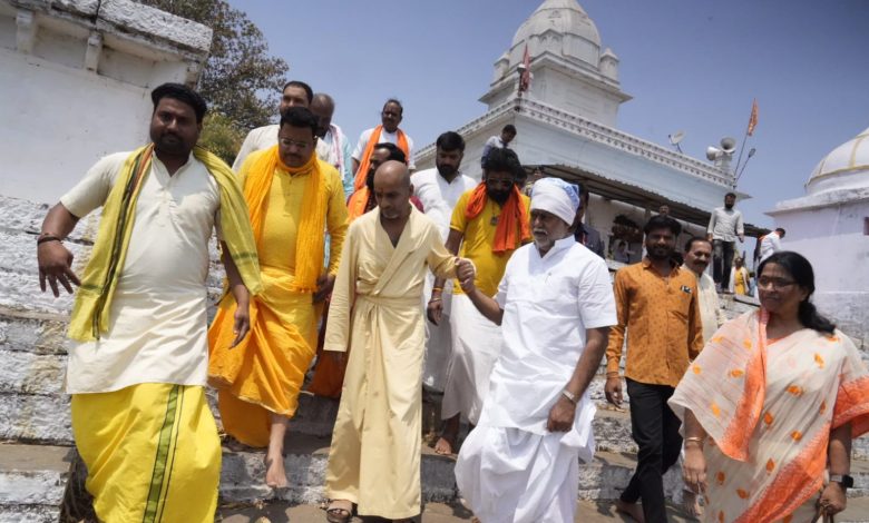 गुंजारी संगम बना आस्था, श्रम और संकल्प का जीवंत प्रतीक... संत दादा गुरु और प्रहलाद पटेल ने किया स्वच्छता एवं संगम का निरीक्षण 1 IMG 20260404 WA0017