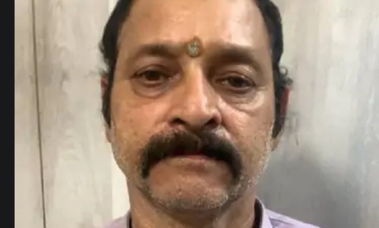 MP :इंदौर में लोकायुक्त की बड़ी कार्रवाई.ल, पीडब्ल्यूडी के दो अधिकारी 90 हजार की रिश्वत लेते गिरफ्तार, भुगतान के बदले मांगे थे कमीशन 1 Screenshot 20260408 000439.Chrome28129