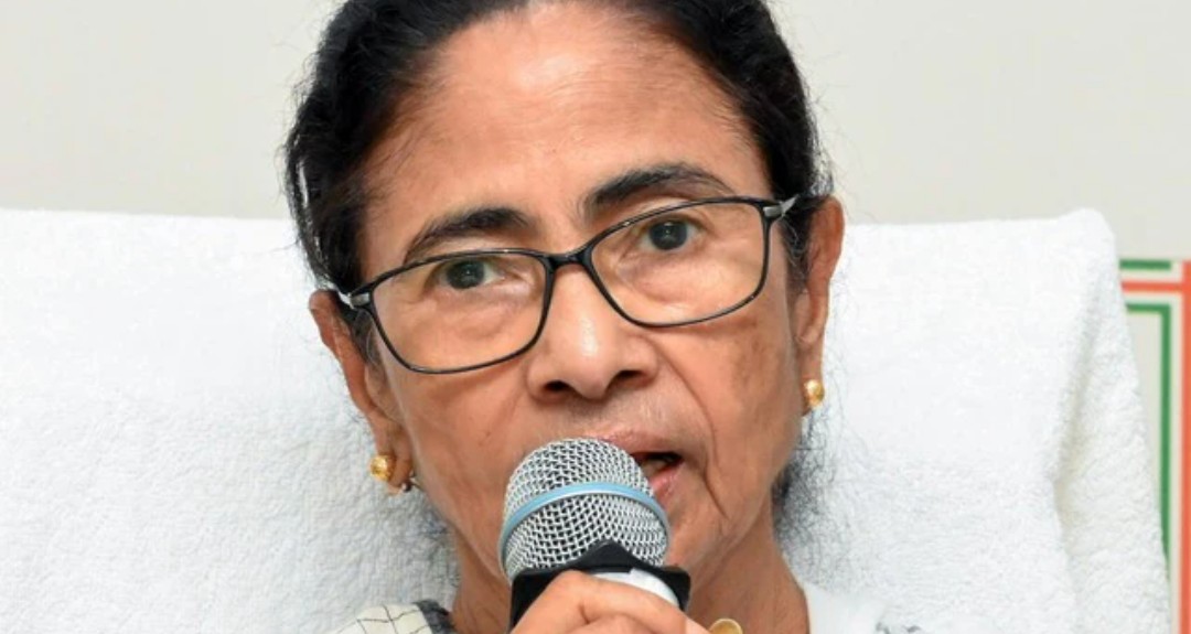 बंगाल की करारी हार से बदले ममता के तेवर, BJP को रोकने के लिए वाम के साथ भी जाने को तैयार 6 Screenshot 20260510 150514.Chrome28129