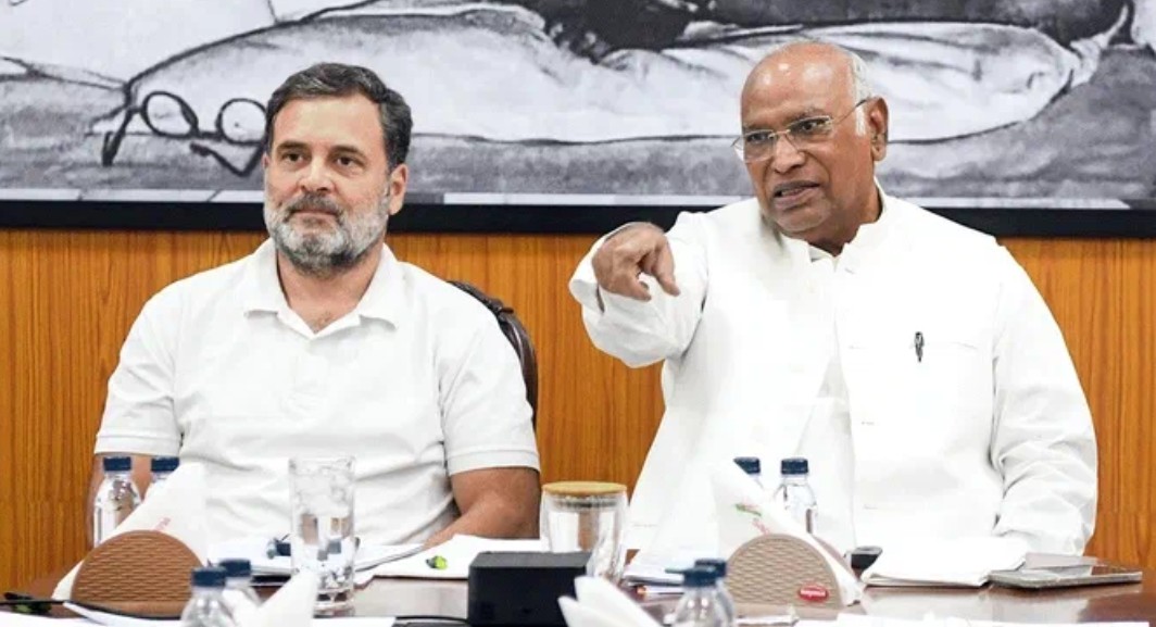 Keralam : कांग्रेस में सीएम पद को लेकर खींचतान जारी, आलाकमान ने वरिष्ठ नेताओं को बुलाया दिल्ली 8 Screenshot 20260511 194245.Chrome28129