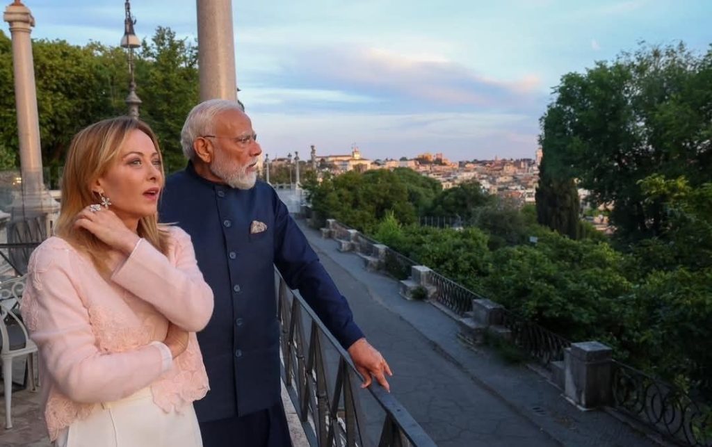Itali : मोदी, मेलोनी और मेलोडी....कार में सफर, साथ में डिनर फिर गिफ्ट में मेलोडी... 3 screenshot 20260520 1149344704208959632275334