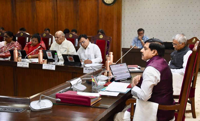 Mohan Cabinet Meeting : 46.80 लाख लोगों को जमीन की रजिस्ट्री कराकर देगी सरकार, छात्रों को अब सिली-सिलाई ड्रेस मिलेगी 1 IMG 20260602 WA0012