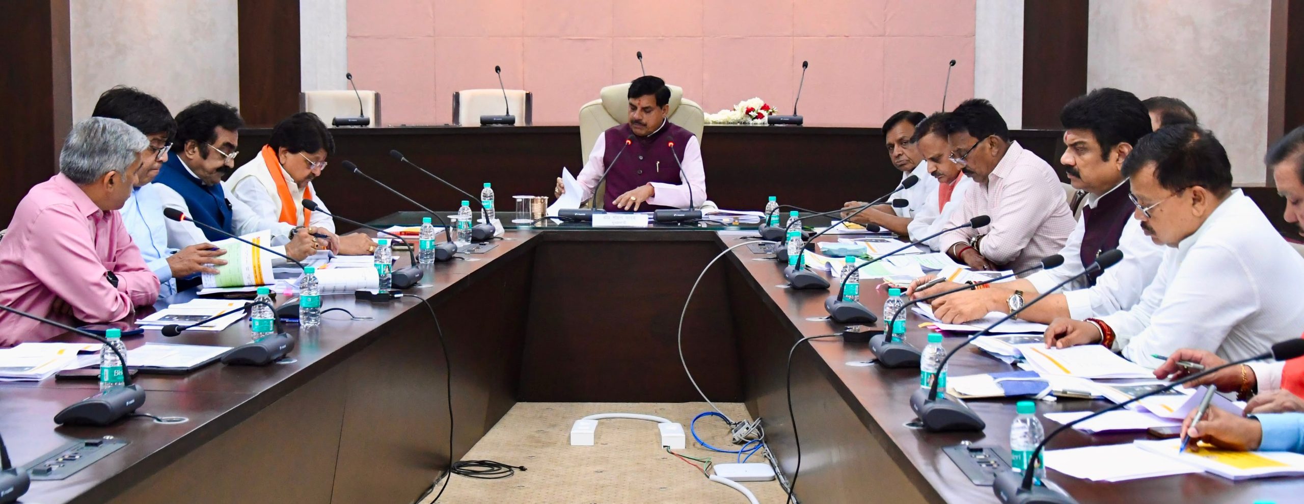MP Cabinet के फैसले : भोपाल मेट्रो परियोजना की लागत 4 हजार करोड़ रुपए बढ़ी, कपास पर मंडी शुल्क घटाया 6 IMG 20260609 WA000728129 scaled