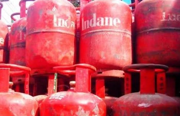 घरेलू LPG सिलेंडर आज से 29 रूपये महंगा, 3 महीने में दाम 89 रूपये बढ़े, भोपाल में ₹947.50 1 Screenshot 20260607 152109.Chrome28129
