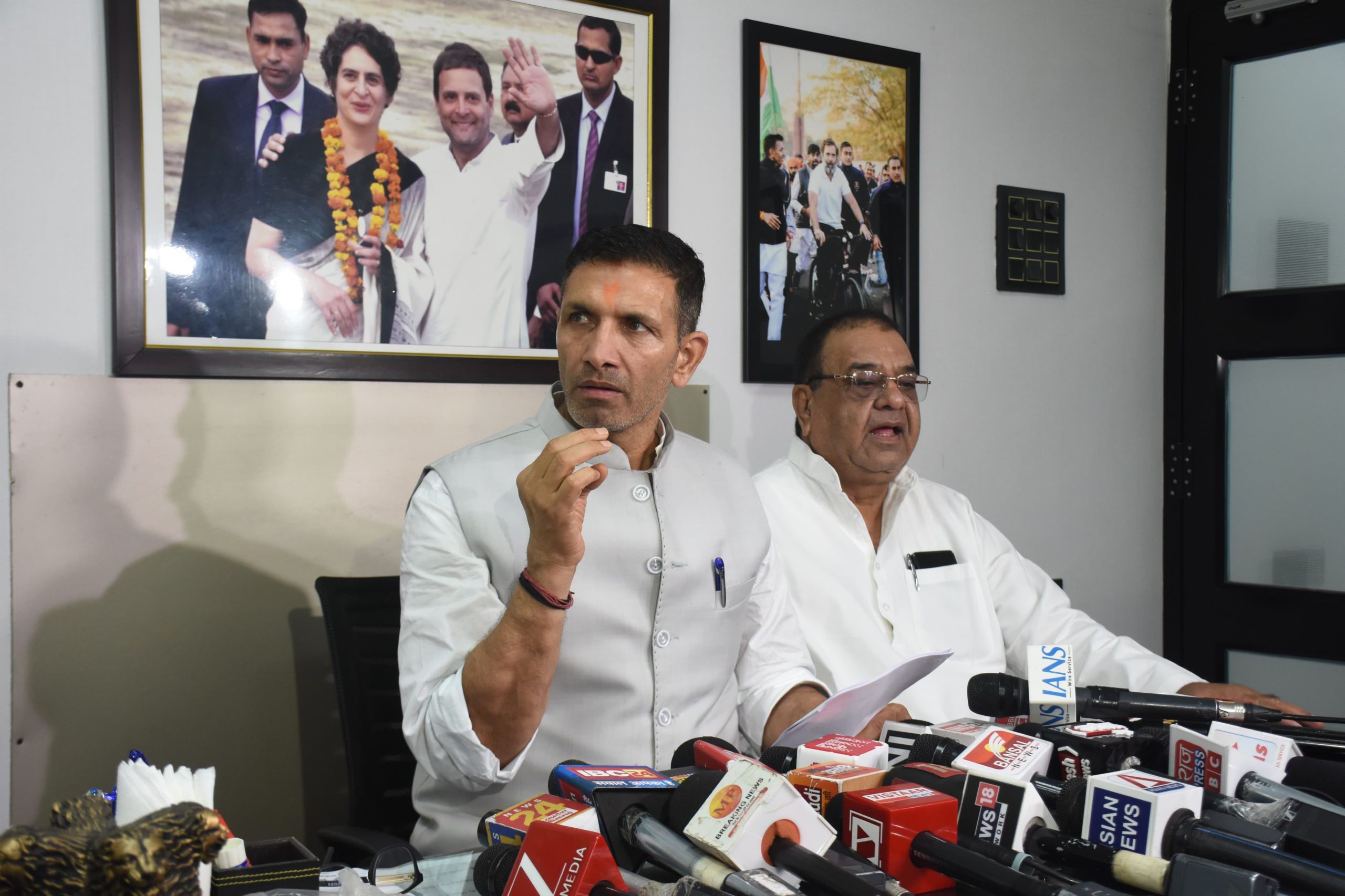 सरदार सरोवर समझौते पर कांग्रेस का हमला, जीतू पटवारी ने पूछा- MP के ₹7,669 करोड़ के दावे का क्या हुआ? आप राजा हरिश्चन्द्र नहीं.... 6 IMG 20260709 WA0042