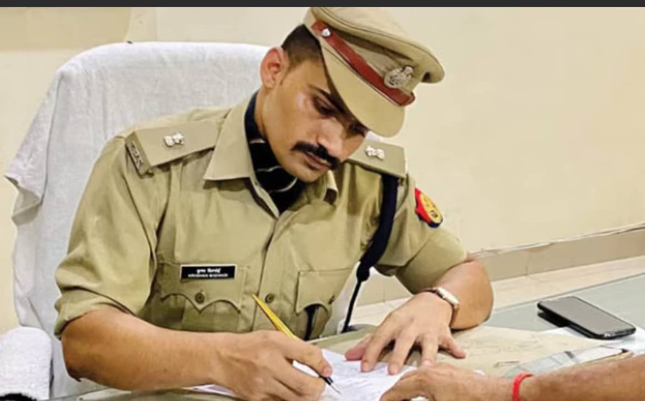 संभल के 'सिंघम' IPS केके बिश्नोई: 7 माफियाओं पर कार्रवाई, 800 करोड़ की संपत्ति सीज की 6 Screenshot 20260705 111426.Chrome28129