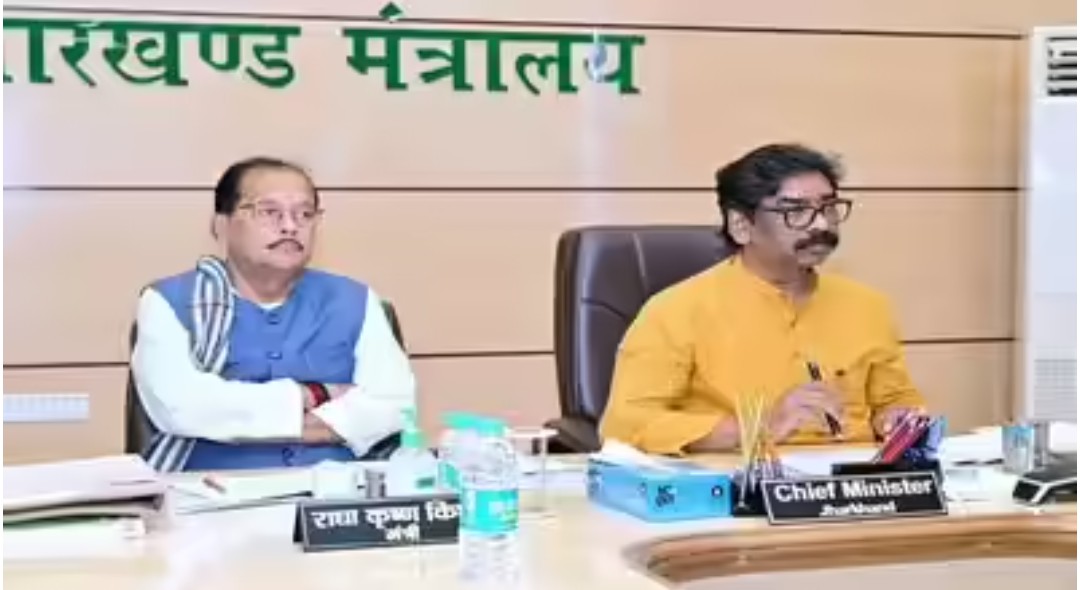 झारखंड में सियासी हलचल तेज? वित्त मंत्री राधाकृष्ण किशोर की नाराजगी और CM हेमंत का दिल्ली दौरा चर्चा में 6 Screenshot 20260705 221003.Chrome28129