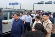 रतलाम पहुंचे नितिन गडकरी, 5 मिनट रुके, 19 गाड़ियों के काफिले के साथ आगे बढ़े. बीजेपी नेता नदारद रहे 2 Screenshot 20260709 164004.Chrome28129
