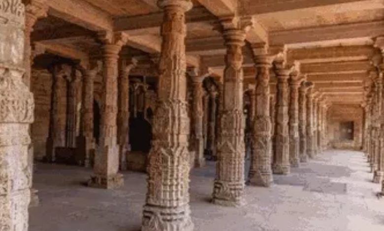 धार भोजशाला विवाद: सुप्रीम कोर्ट करेगा सुनवाई, हाई कोर्ट के फैसले को चुनौती देने वाली याचिकाएं होंगी सूचीबद्ध 1 Screenshot 20260713 225837.DainikBhaskar28129