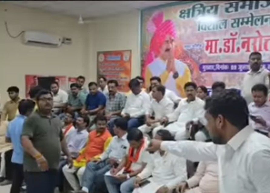 दतिया BJP में बगावत: नरोत्तम मिश्रा का टिकट कटते ही जिलाध्यक्ष का इस्तीफा, हाईवे जाम, समर्थकों का प्रदर्शन 2 screenshot 20260710 2126402688679388074889139